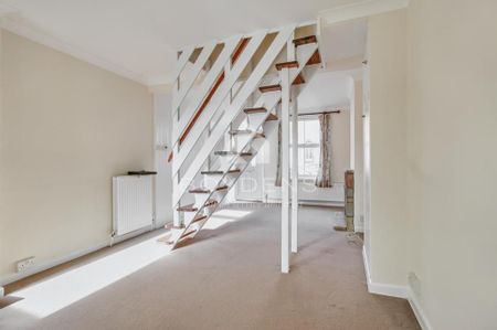 2 bedroom end of terrace house to rent - Photo 2