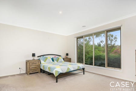 102 William Thwaites Boulevard, Cranbourne North - Photo 3