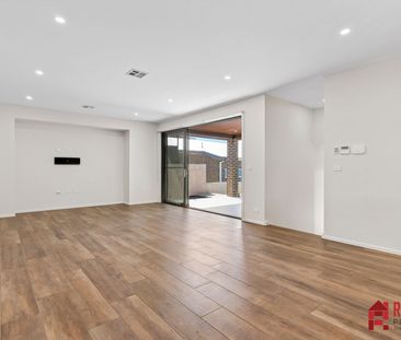 93 Sculthorpe Avenue, Whitlam ACT 2611 - House For Rent | Domain - Photo 2