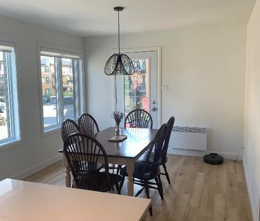 Grand 4 1/2 quartier Vivalto - Photo 2