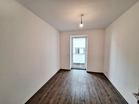 **NEUER PREIS ** Tolle 3-Zimmer Balkonwohnung in der Drouotstraße 4 - Top 12 - ideal für "WGs" - Foto 2