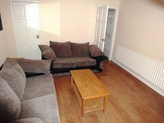 4 Bedroom Property - Photo 1