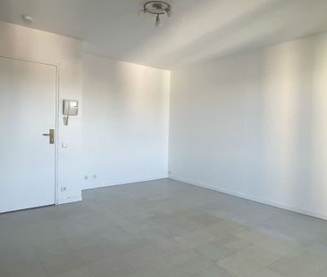 Location Appartement Rosny-sous-Bois (93110) Centre-Ville - Photo 2