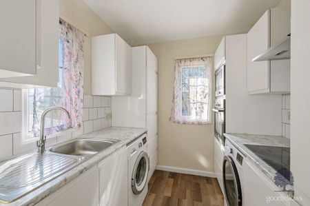 Love Lane, Morden, SM4 - Photo 4