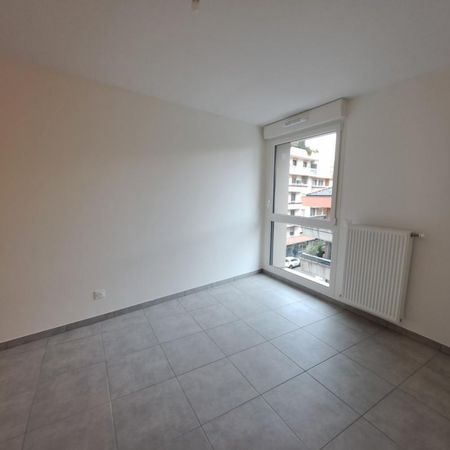 Location Appartement 1 pièce 28m² THONON LES BAINS 74200 - Photo 3