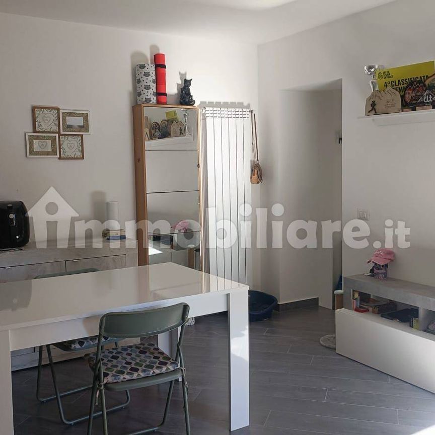 Bilocale via Magenta, Centro, Gavirate - Photo 1