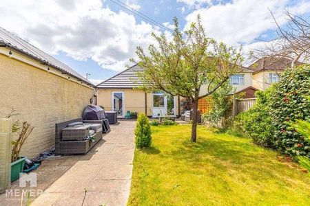 Castle Lane West, Muscliff, BH9 - Photo 5