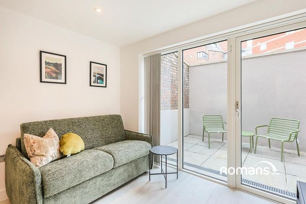 1 bedroom flat to rent - Photo 1