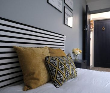 6 bedroom terraced house to rent - Photo 5