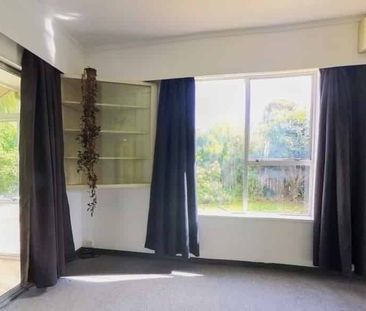 Waikanae - 3 Bedrooms - Photo 1