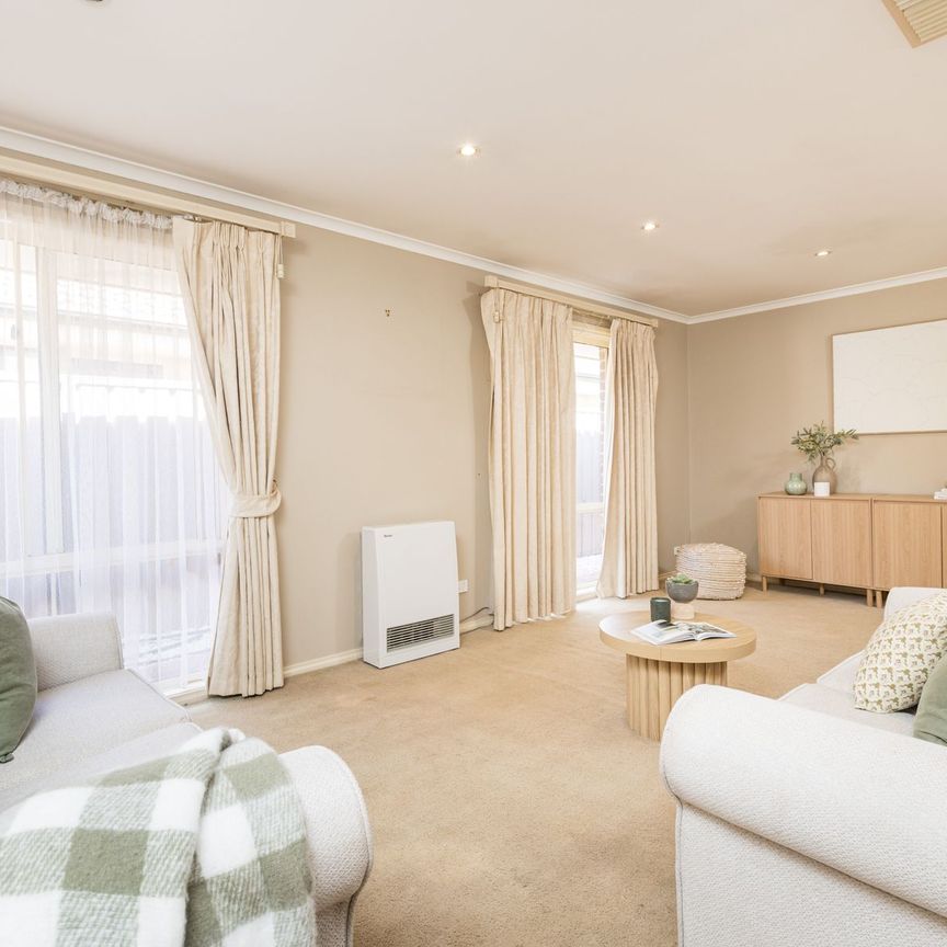 Great 4 Bedroom Home - Photo 1