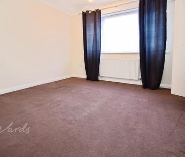 2 bedroom maisonette to rent - Photo 2