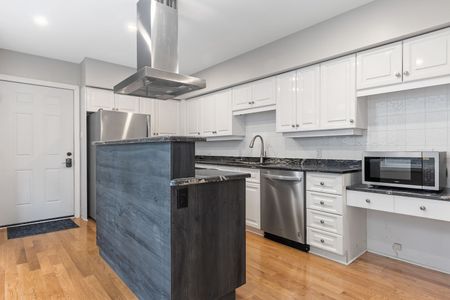 447 Green Avenue, Vanier North, Ottawa, ON - Photo 2