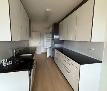 4.5 Zimmer, 117 m², 7. Stock - Photo 1