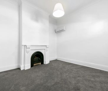 Freshly renovated cottage close to cbd - Photo 2