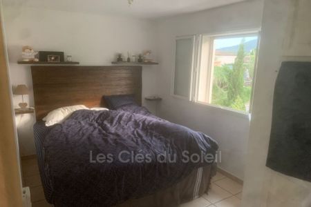 Location appartement 3 pièces 55 m² Sainte-Maxime - Photo 2