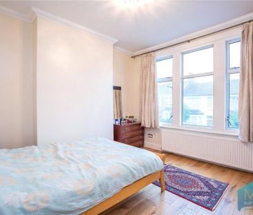 4 bedroom terraced house to rent - Photo 6