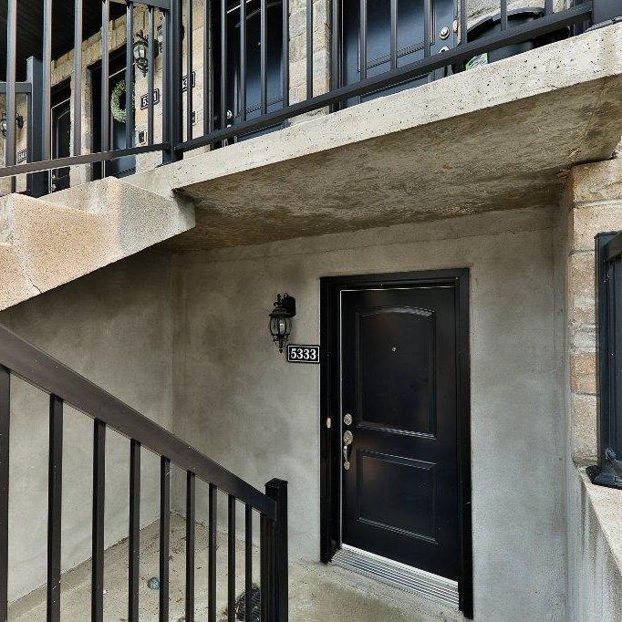 4 1/2 STYLE CONDO/ LAVAL CHOMEDEY - Photo 1