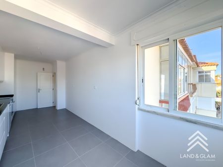 Carcavelos e Parede, Lisbon - Photo 4