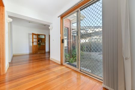 4 Harcourt Street, Ashwood - Photo 4