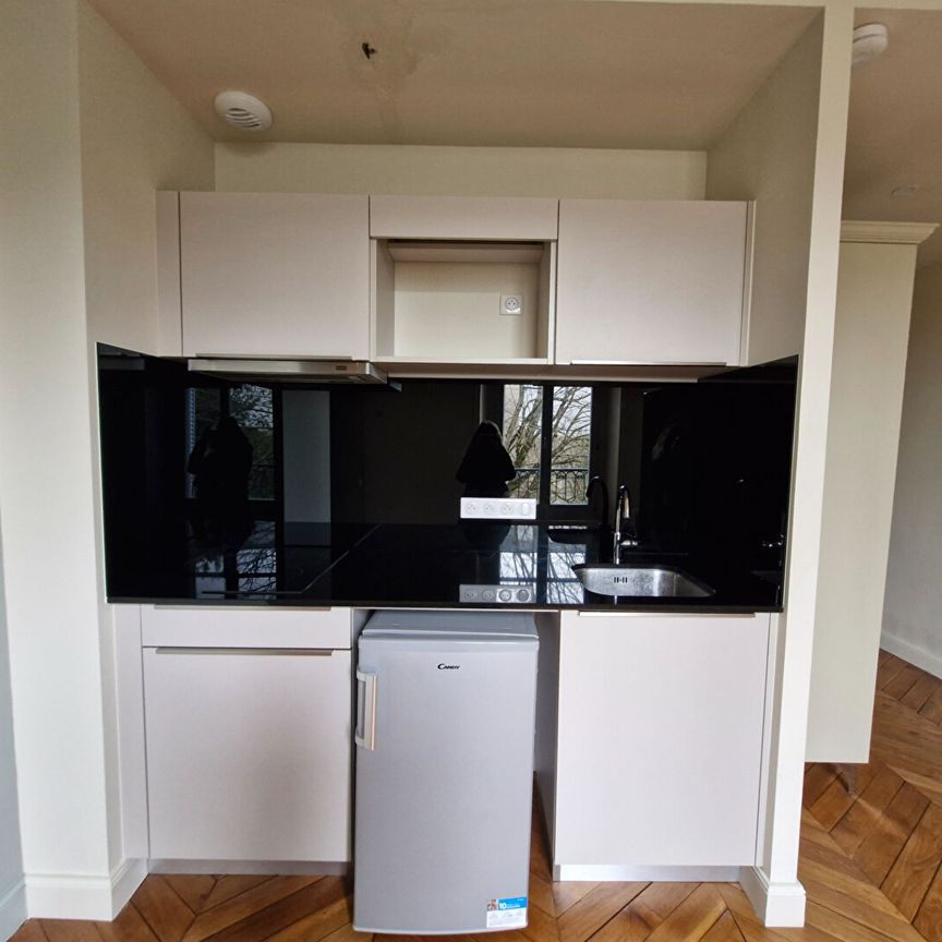 Location Appartement 1 pièce 21m² - Photo 1