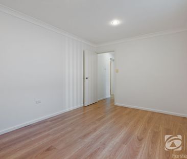 Family Living in Quiet Tuncurry Locale - Photo 5