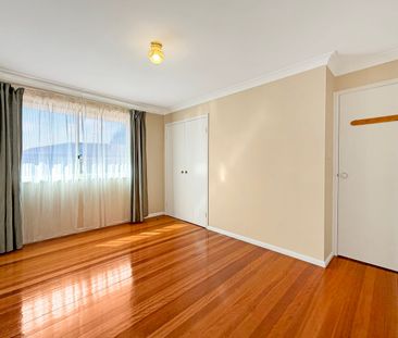 SENSATIONAL 5 BEDROOM ENERGY EFFICIENT HOME - Photo 6