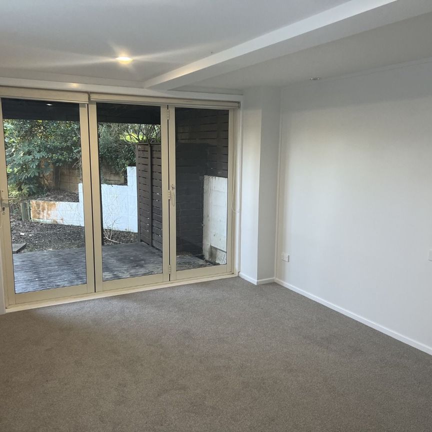 Short walk to the beach, move in before Summer. - Photo 1