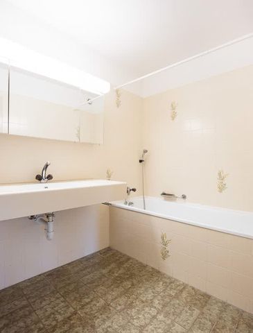 2.5 Zimmer, 67 m², 3. Stock - Photo 3