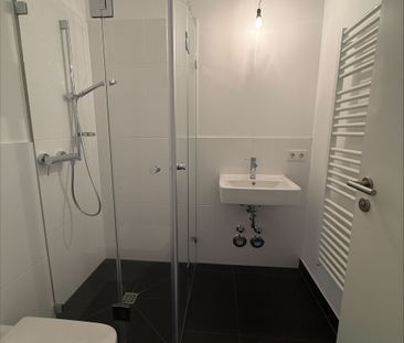 3-Zimmerwohnung mit zwei Balkonen, zwei Bädern und Einbauküche (EBK) - Foto 3