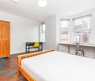 1 bedroom in a house share to rent - Photo 3