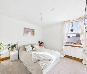 3 bedroom terraced house to rent - Photo 6