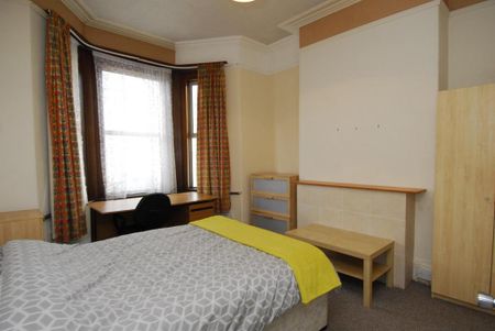 4 bedroom house to rent - Photo 3