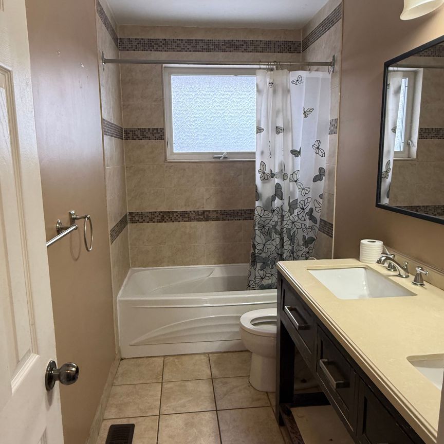 For Lease - 26 Alexandria Crescent, Brampton, Ontario - Photo 1