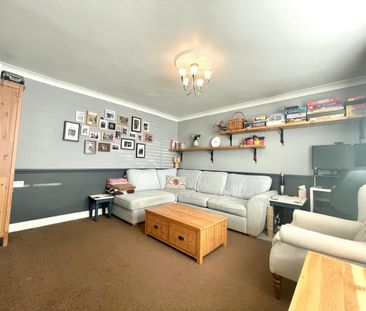 3 Bed Semi-Detached House, Silbury Road, BS3 - Photo 1