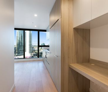 Stylish Two-Bedroom Apartment with Study in the Heart of Southbank - Photo 2