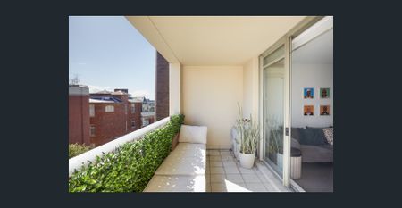 Resort-style living in renowned 'Paddington Green' - Photo 4