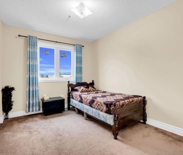 For Lease - 3152 Angel Pass Drive, Mississauga, Ontario - Photo 6