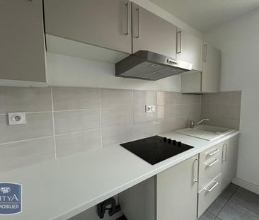 Location Appartement 2 pièces 37m² MONTAUBAN 82000 - Photo 2