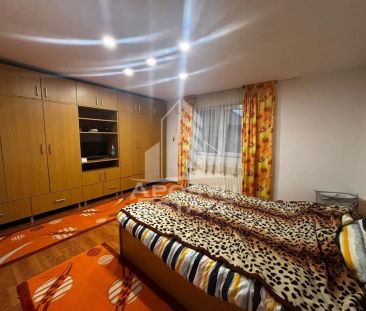 Apartament la casa cu 2 camere, curte proprie, Ghiroda - Photo 1