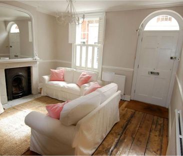 4 bedroom terraced house to rent - Photo 2