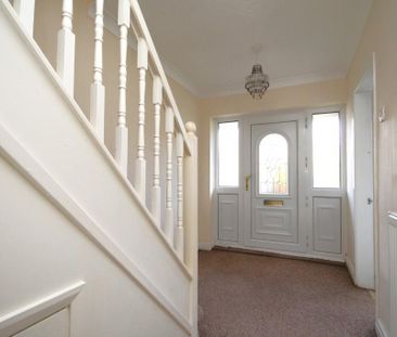 3 bedroom semi-detached house to rent - Photo 2