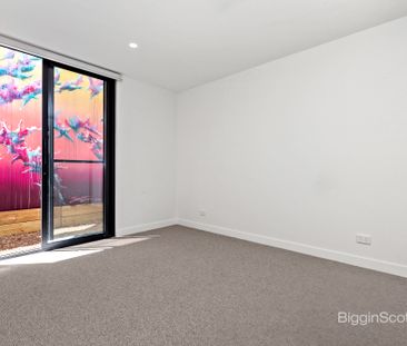 5 Yirram Lane, Richmond VIC 3121 - House For Rent | Domain - Photo 2