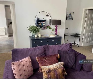 2 bedroom flat to rent - Photo 3