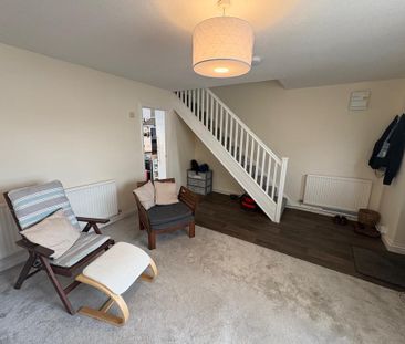 3 bedroom terraced house to rent - Photo 2