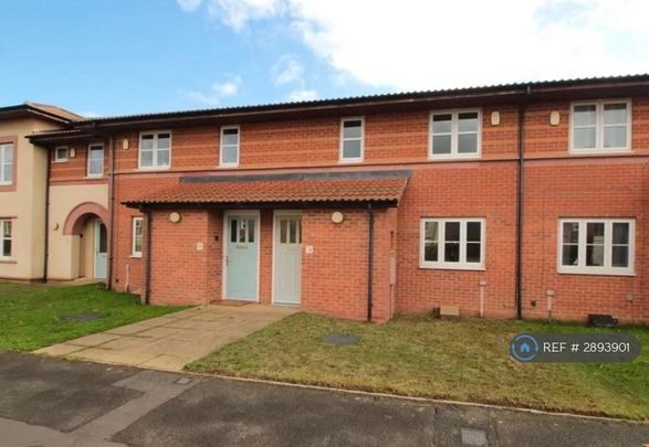 3 bedroom terraced house to rent - Photo 1