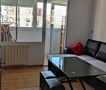 Piso de alquiler en Calle de Maqueda, 67, Aluche - Photo 3