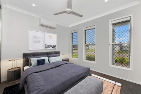 Your Spacious Modern Sanctuary - Photo 3