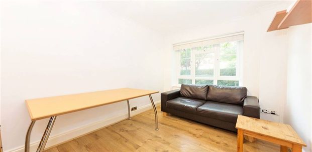 2 Bedroom, 1 bath, 1 reception Flat - Photo 1