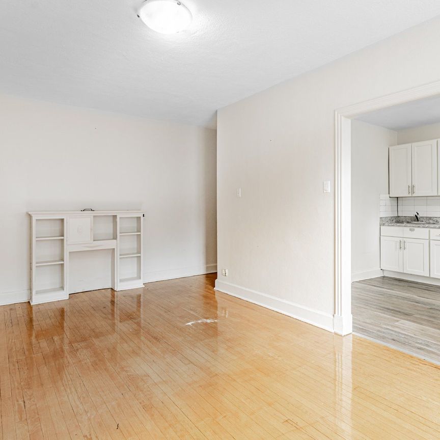 For Lease - 8 Mallory Gardens Unit# 27, Toronto, Ontario - Photo 1